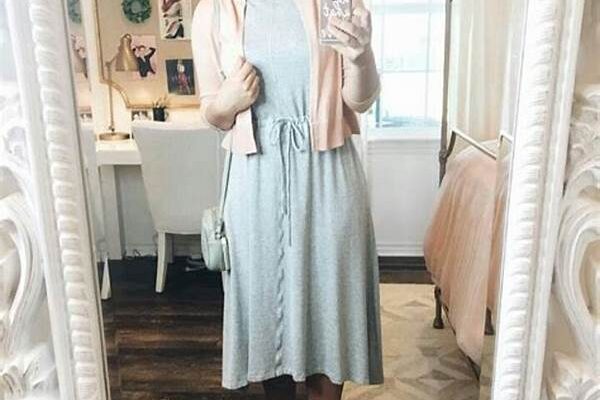 Classic Modest Apparel Choices