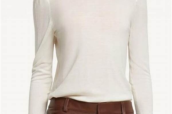 Iconic Turtleneck Sweater Looks