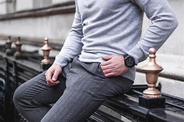 Stylish Monochrome Looks For Men