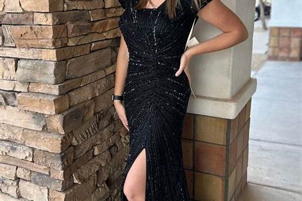 Fashion-forward Modest Formal Dresses
